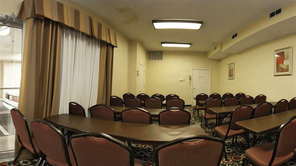 Holiday Inn Express Washington Dc Silver Spring By Ihg Ngoại thất bức ảnh